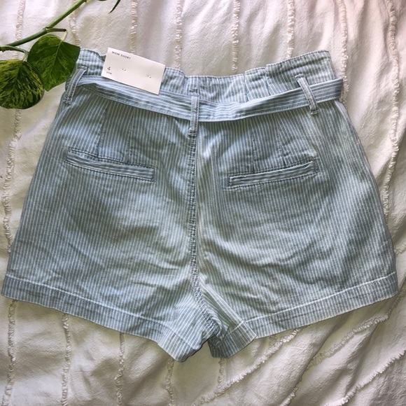 AE Paperbag Mom Shorts - Picture 3 of 6